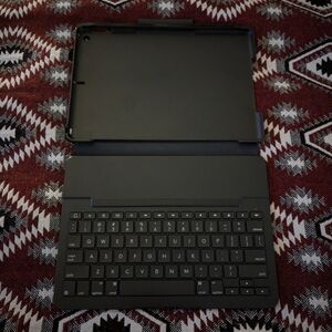 Logitech Keyboard Case for iPad